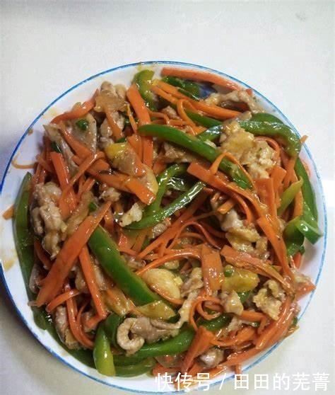 技巧|做菜想要味道浓郁,按照技巧加入盐!味道香浓,家人都很爱吃!