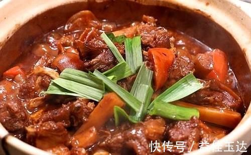 去餐馆必点的解馋下饭菜,在家几步就做完,让人食欲大开,三碗饭不够吃!