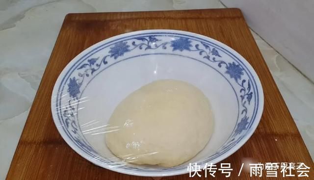 包子|早餐别烙饼吃包子了，教你新吃法，香酥又松软，比面包烧饼还好吃