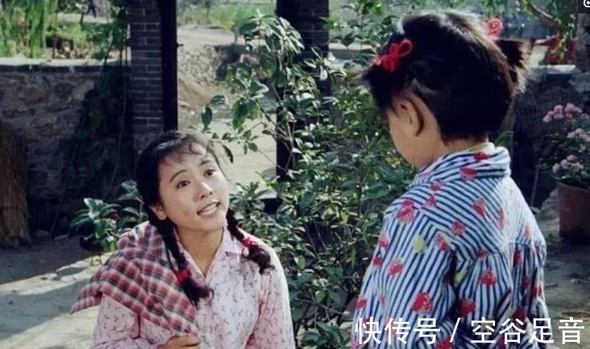 喜盈門|還記得那些年扮演過農(nóng)村姑娘的演員嗎?二十張老照片帶你走近她們