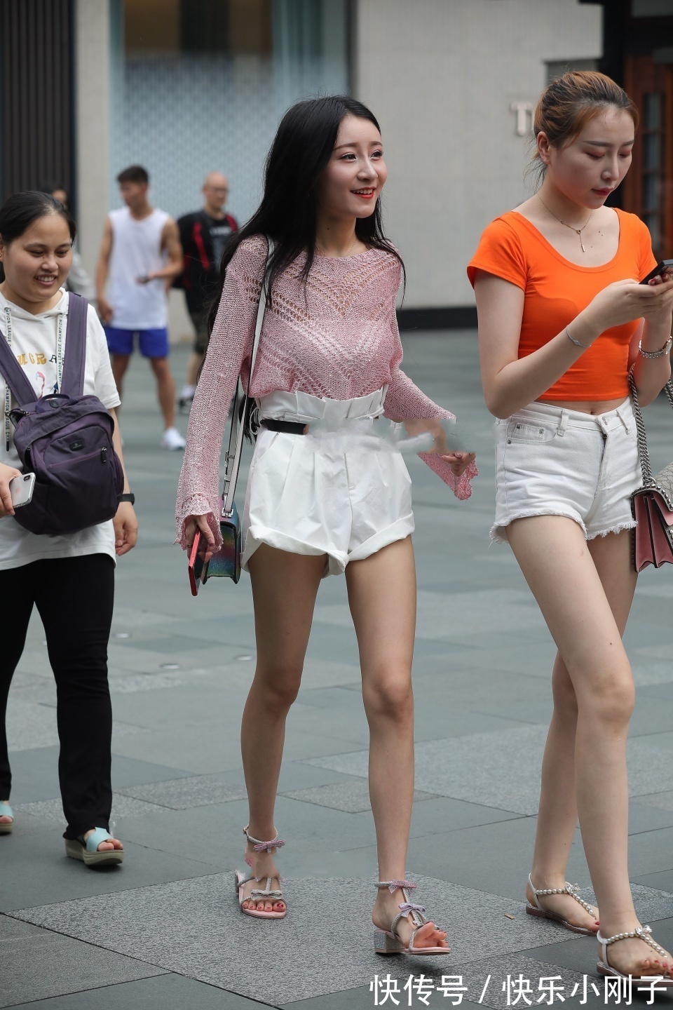 优雅|高级优雅的小姐姐,她也喜欢喝珍珠奶茶,看起来很是淑女