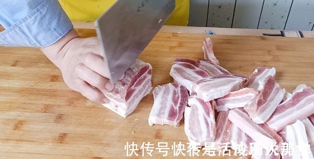 做红烧肉，加水炖就错了，难怪不香还油腻，大厨教你正确做法，香！