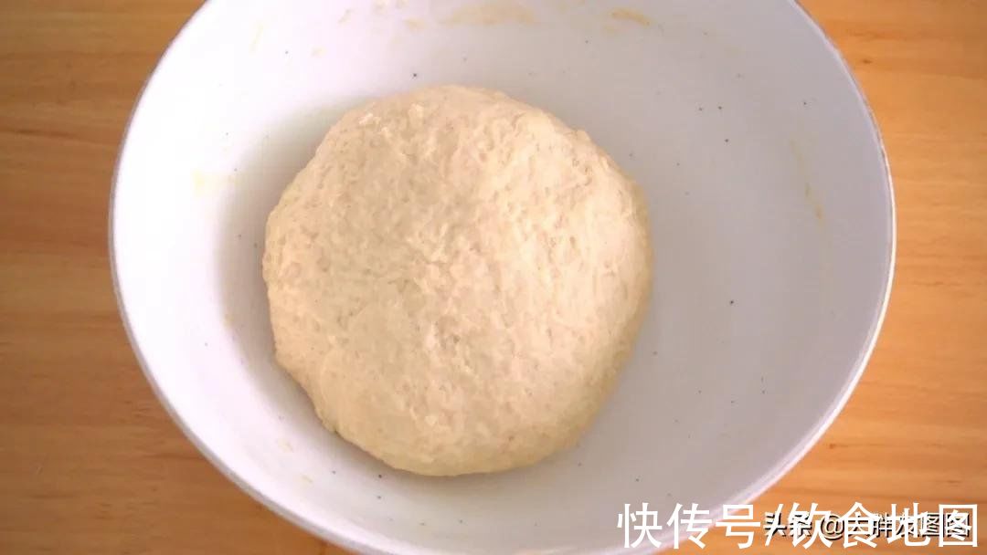 揭秘！芝麻卷面包的做法，太简单了，外脆里松，不用再出去买