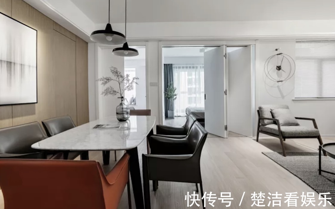 全屋|装修时房门别装单开门了,他家这么设计,让全屋瞬间放大一倍