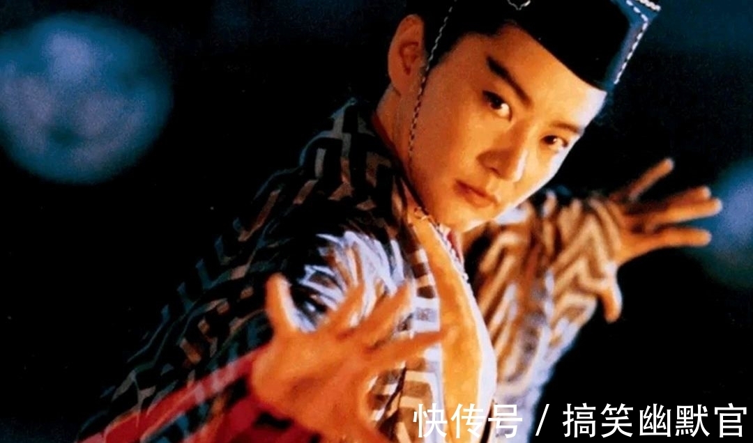 任我行#谁是天下第一?笑傲中令狐冲身负三大绝学,后期能打赢东方不败吗