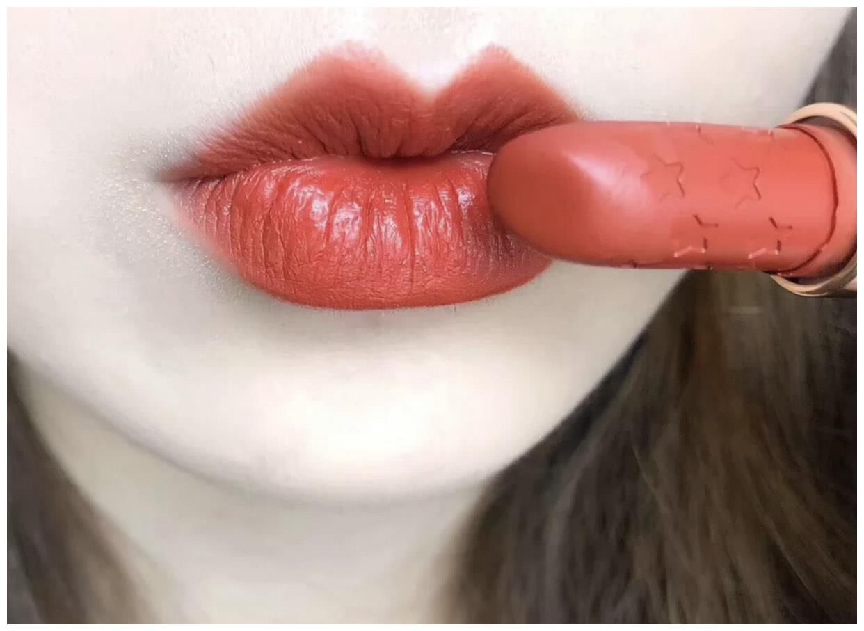 唇膏好还是唇釉好？买口红先看懂这几个区别，再决定！