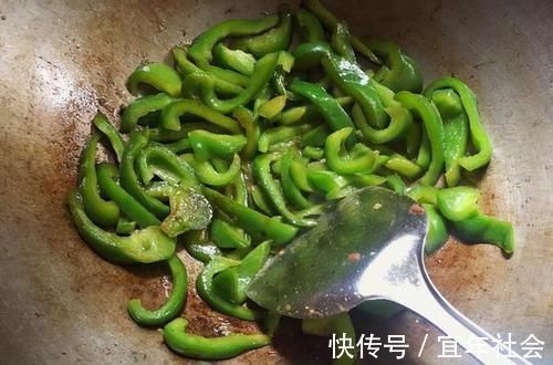 牛肉|炒牛肉时，想要牛肉嫩滑又不老，只需加入1样东西，很多人都不懂