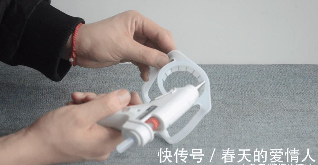 油桶上塑料把手不要扔, 放在厨房有妙用, 解决了千家万户的烦恼