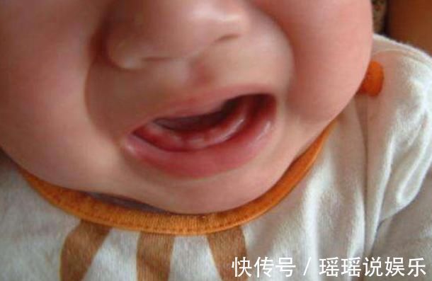 宝妈|“厌奶期”的宝宝不肯吃奶,宁愿饿着自己,是哪里出了问题?