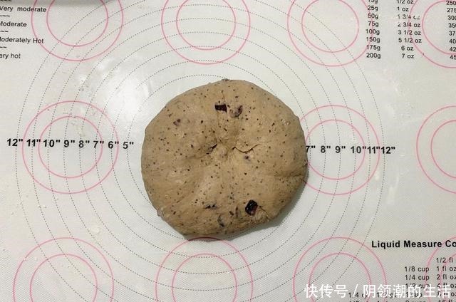 一次发酵、低糖油、无蛋奶的快手面包,减肥也可放心吃,快收藏!