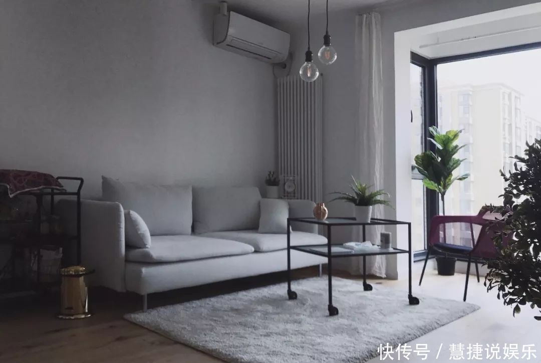 简约|33款高级灰的客厅,简约空间的高级感
