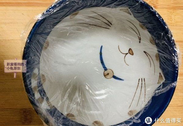 保鲜膜|2个土豆这样做,简单方便,绵软滑嫩,越吃越想吃,根本停不下口