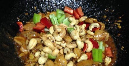 甜面酱|一分钟看会，三分钟完成！这道菜一出锅就被全家抢着吃光了