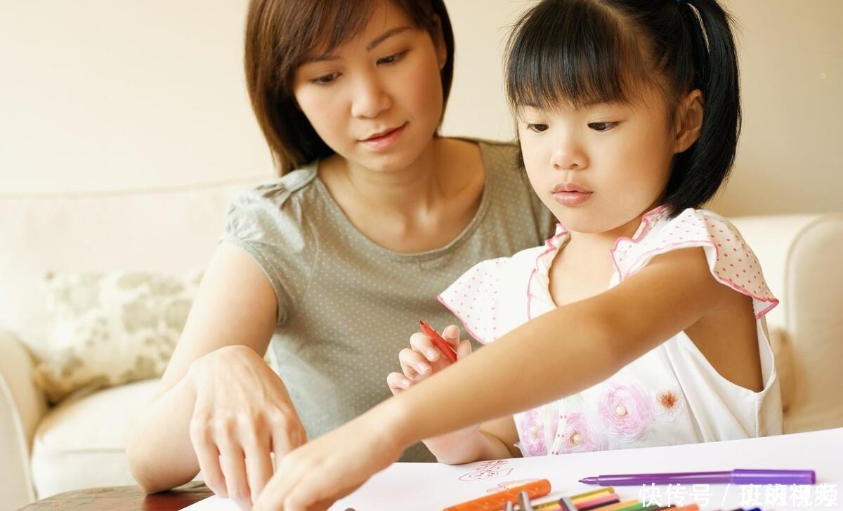 孩子|“丑娃”出生时宝爸满脸嫌弃,护士却说好看,一月之后态度大变样