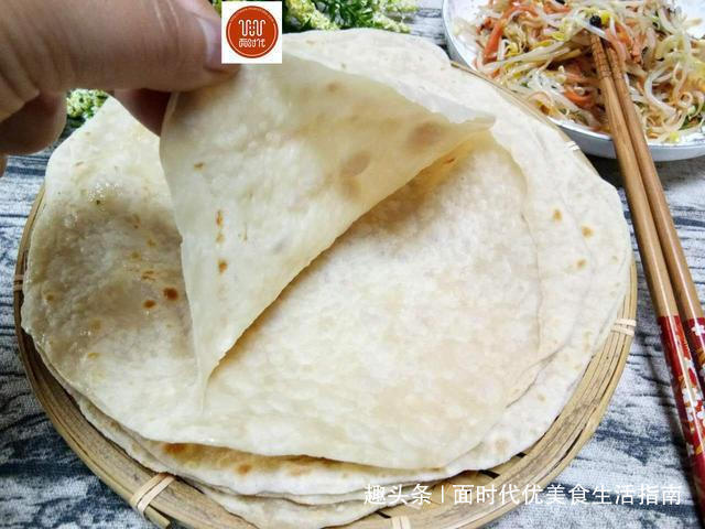 家常烙饼最简单的方法,多加这一步,又软又薄,一分钟烙一张!