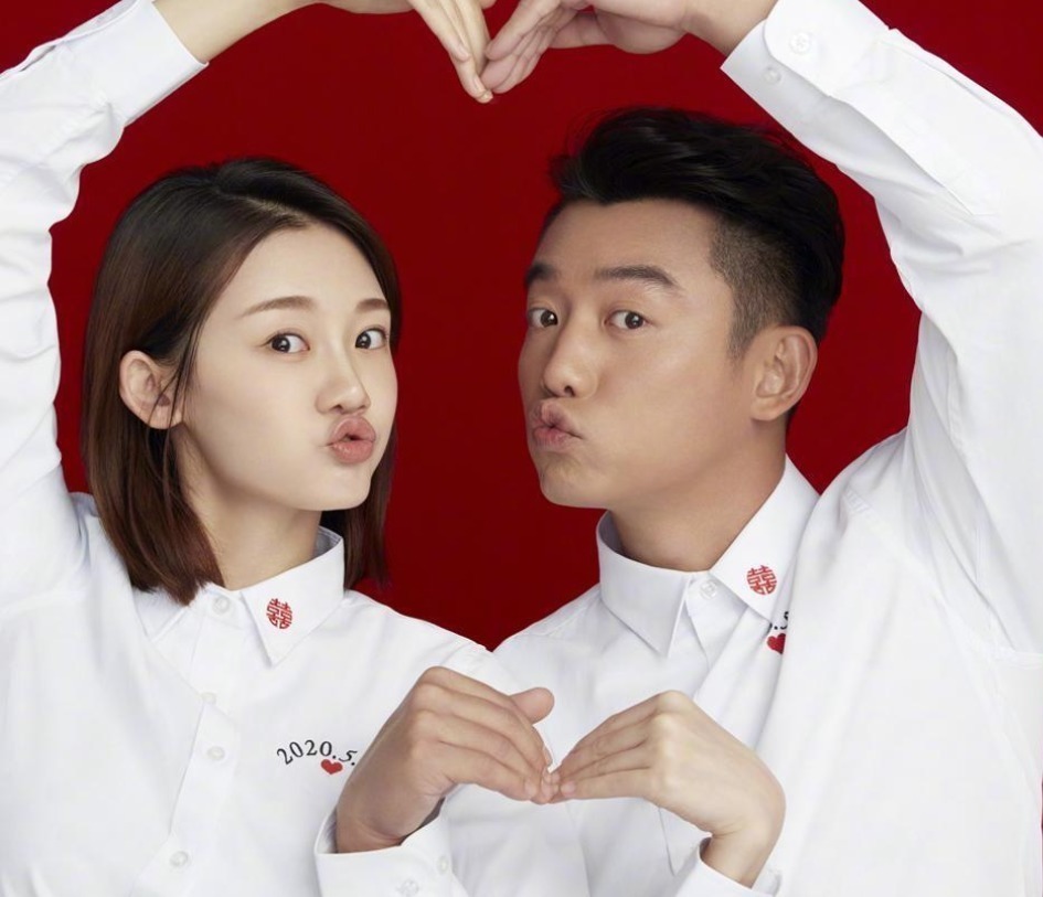 本以为苗苗长相一般,当她和baby同框时,才知道是郑恺眼光有多好