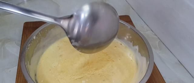 超香玉米饼|3勺玉米面，4个鸡蛋，教你简单一做，比蛋糕做法简单，比面包好吃
