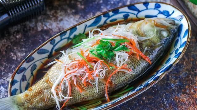 最适合孩子吃的鱼是它,刺少肉嫩,营养丰富,补充大脑营养更聪明