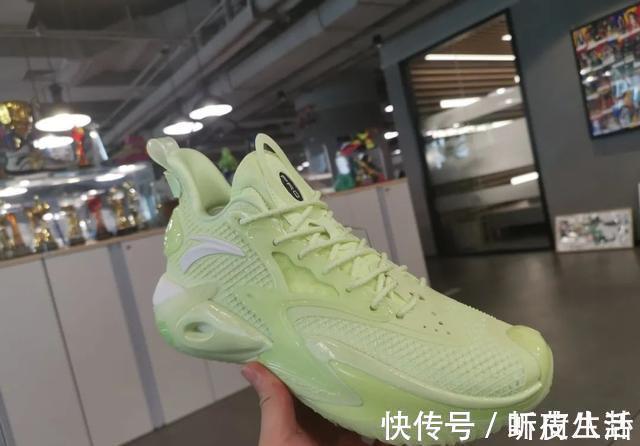 国产品牌 两大国产团队战靴——全城10、狂潮3Pro曝光!KT1复刻也玩套路?