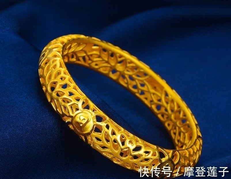 一口价 选购“一口价”黄金后,觉得后悔了,可以换回“按克”的首饰吗?