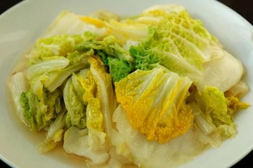 女性到了中年，常吃3種食物，刮油消脂，排毒潤(rùn)腸，清理體內(nèi)毒素