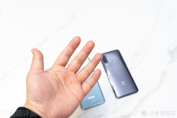 手机|真机实测！一加8T银时真·指纹收集器的终结者！