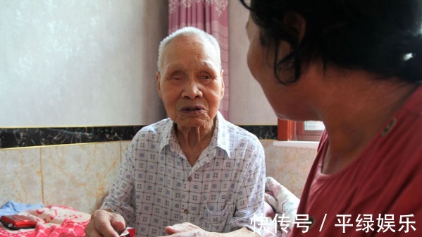 王富贵|101岁肝癌老人,成功走过三十年,自诉喜欢吃一种“野草”