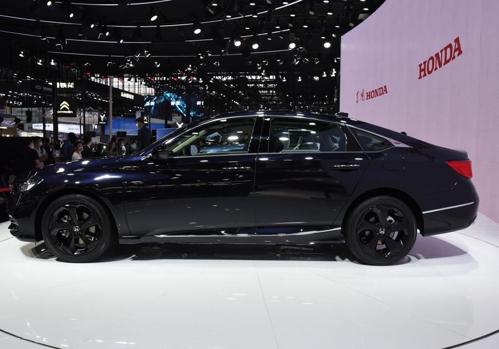 本田雅阁|限量版“本田雅阁”来了！长近4米9配轿跑车身，油耗4.4L，还带双独悬