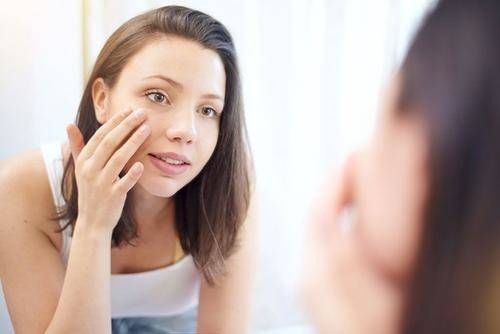 让皮肤变差的3种护肤方式，真的，你还不如只用清水洗脸