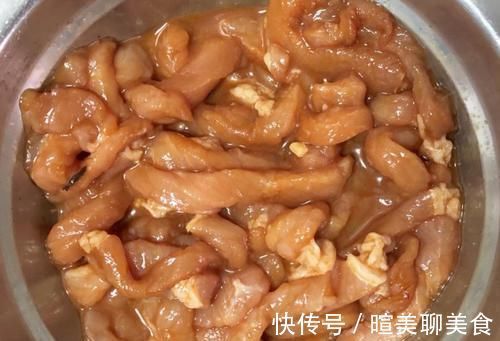 不管炒什么肉，都学会这样上浆，滑嫩不粘锅，2分钟教会你