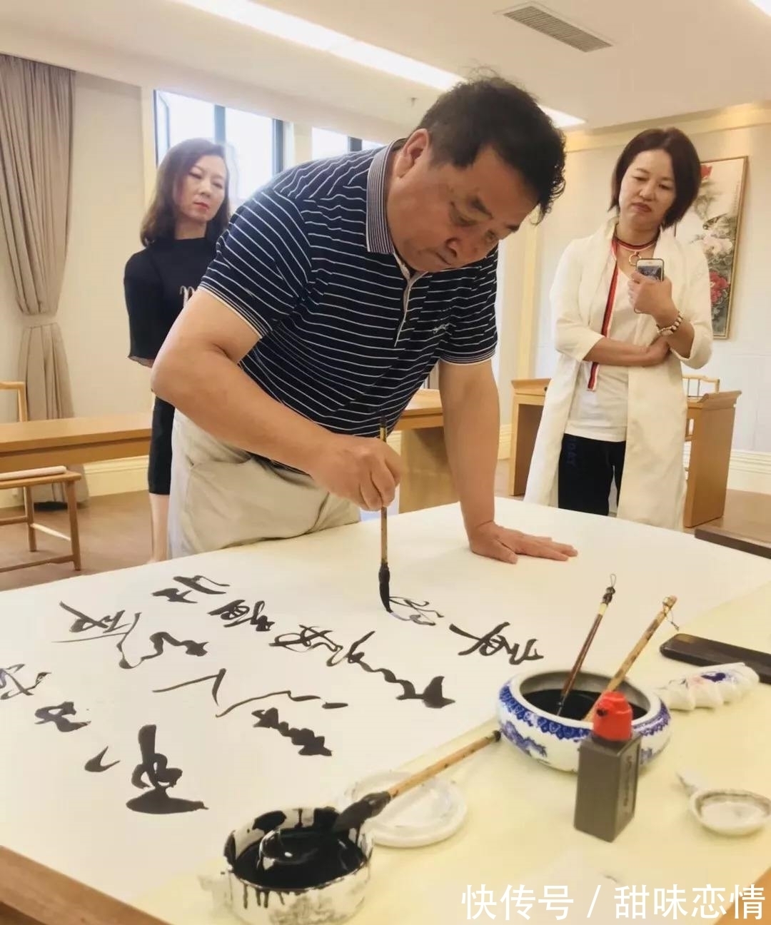 书协#姜昆的书法,“硬伤”挺多,算是合格的书协会员吗?