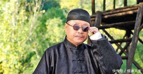 姨夫|父亲一上联“两个姨夫齐脱衣，想是连襟”，神童一下联，绝了！