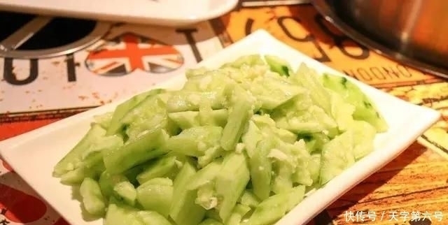 下酒菜|中国“最硬”下酒菜,东北炒蚕蛹算一个,第一个老酒鬼都不敢吃