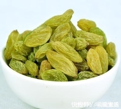 提个醒：吃过葡萄干1小时内不可碰此种食物，早点告诉家里人