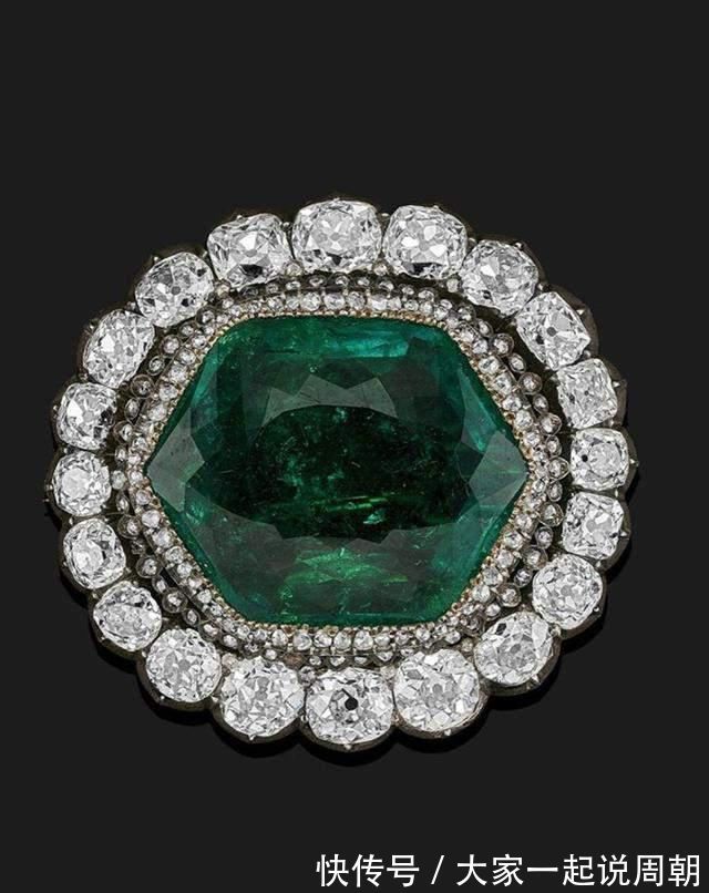 首饰 珠宝的集散地自古都是皇室,真正让人瞠目结舌,每件首饰价值连城