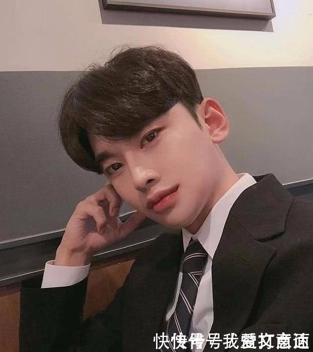 女生|剪这3款男生发型,在女生眼里瞬间丑成“渣”,不清爽很“油腻”