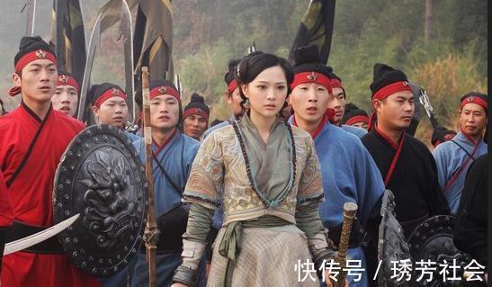 段子羽&小昭之子风清扬为父报仇,又传给自己儿子令狐冲一身绝世武功