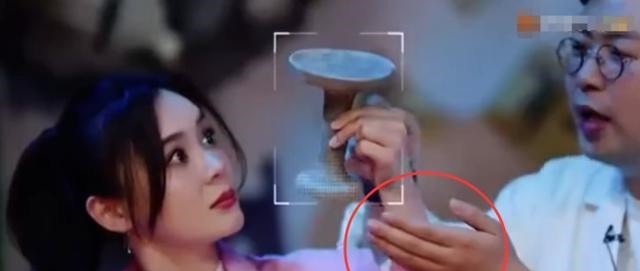 文物|袁姗姗没有按照“文物修复师”的要求捡起文物,看怎么处理