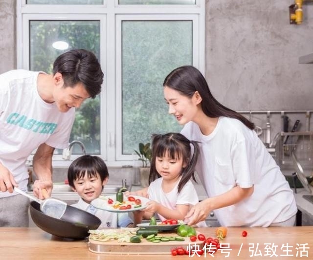 自信|提升孩子自信,这4件事情,父母有多能忍,孩子就有多自信