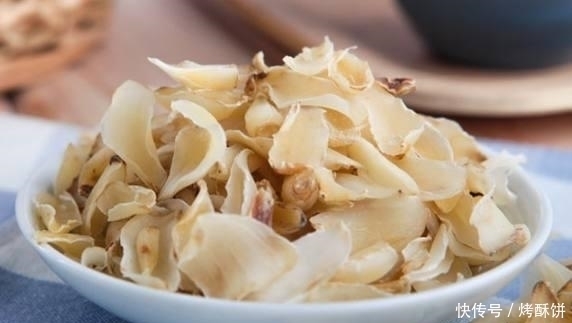 百合|女人月经量少,常吃3个“碱性食物”,补充雌激素,不早衰