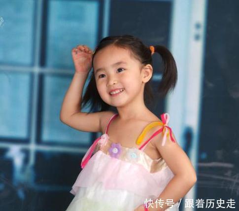 外婆|问4岁女儿外婆好还是奶奶好, 听了孩子的回答, 所有人都安静了!