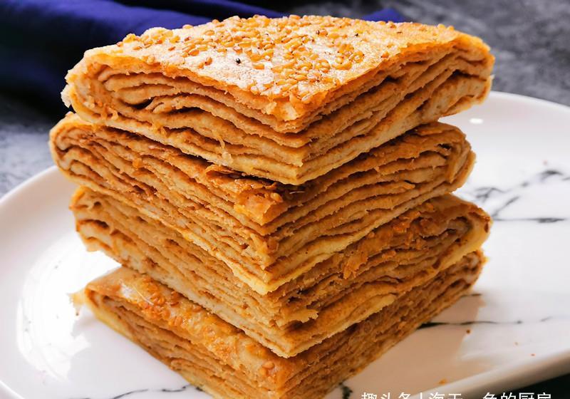 想吃麻酱千层饼不用排队买，在家做简单易学，外焦里软好吃