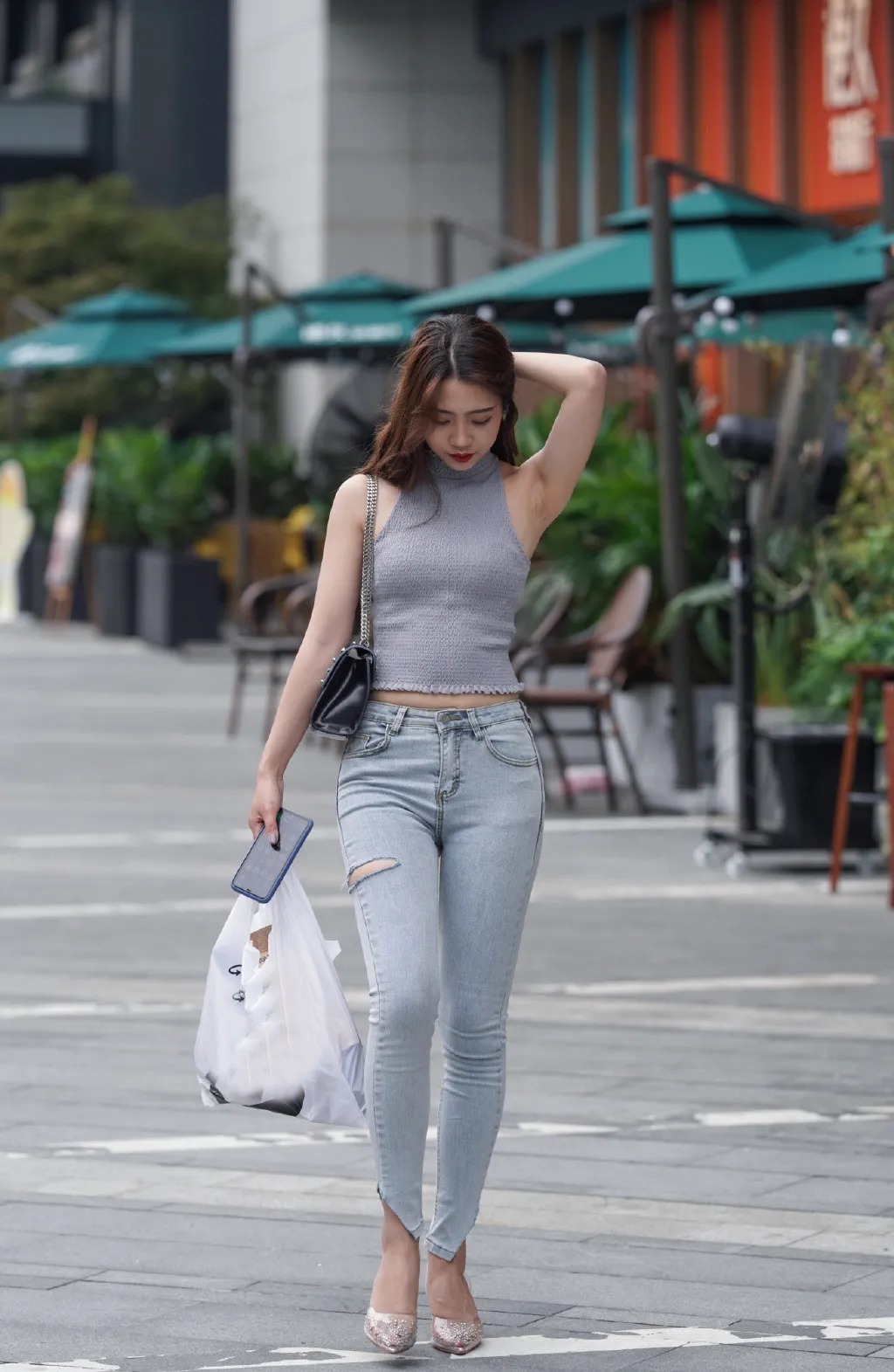 优雅|牛仔裤这样穿搭, 休闲减龄又优雅, 出行逛街值得一试