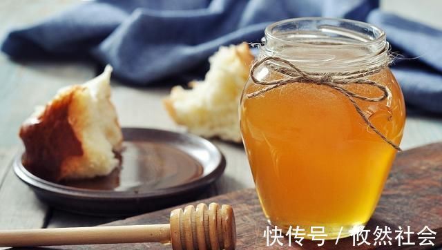 雌激素|女人进入更年期,多吃5物,或能延缓衰老,告别“黄脸婆”