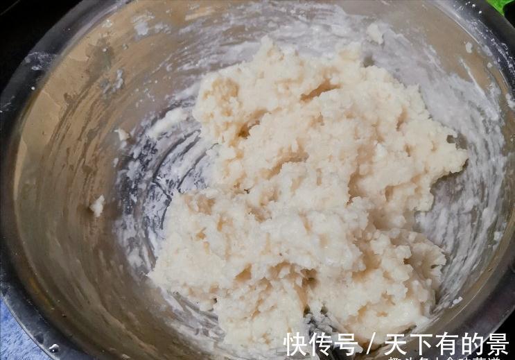 做法|炸糖糕的正宗做法,个个脆皮空心,香甜又软糯,我一口气能吃五个