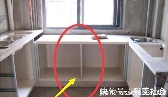 橱柜|厨房橱柜装修工人给我家多做这一步，现在才发现这样装太实用了
