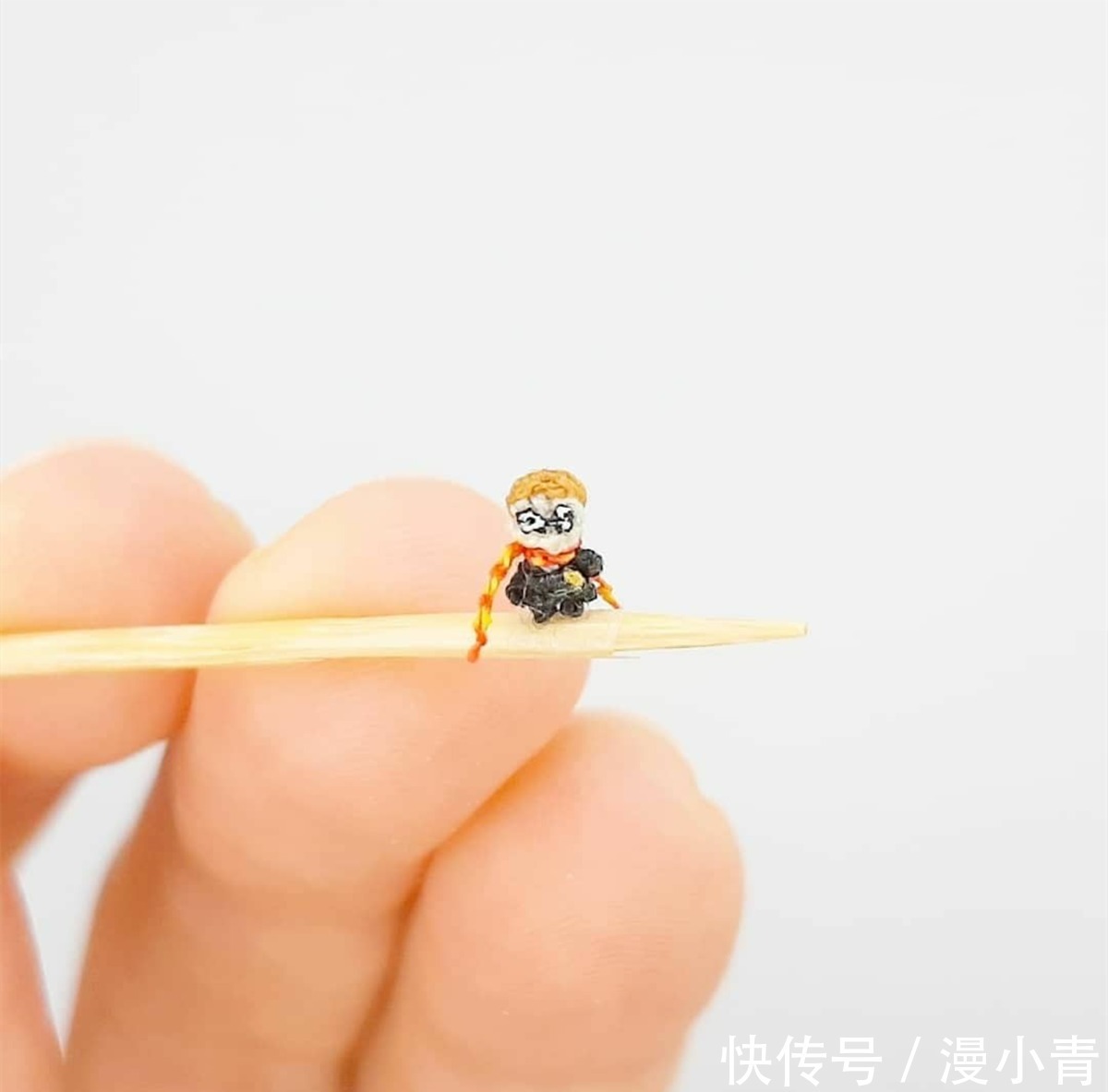 二次元&毛线也能织出袖珍艺术品,看到这些二次元造型,这毛衣针有多细呢