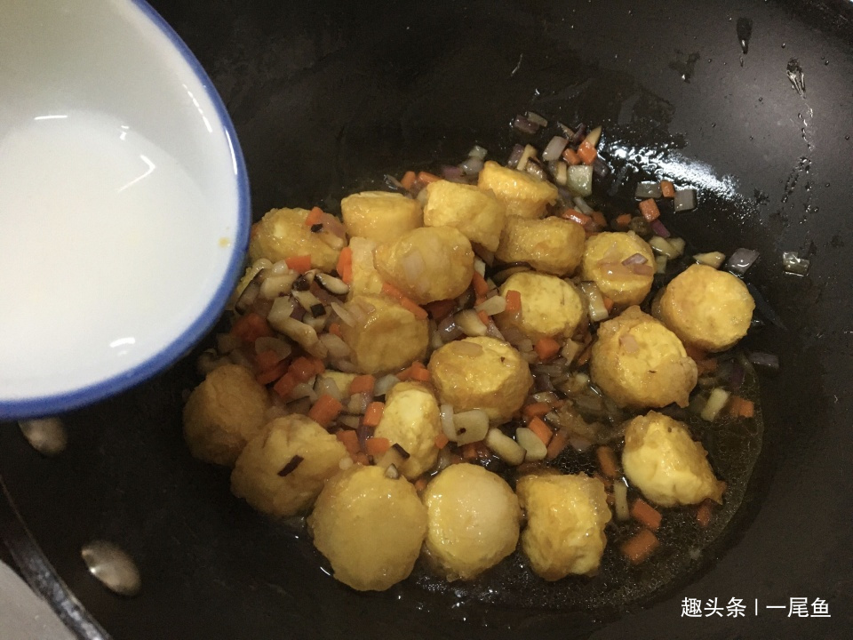 这菜孩子吃上瘾了,三天两头点名要吃,鲜嫩多汁,营养全面又美味