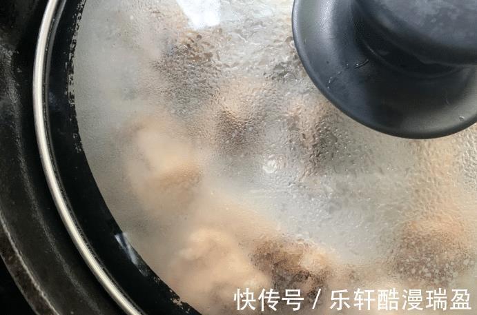 鸡肉块|想吃麻油鸡不用出去吃，自己在家也嫩做，味道不比买的差