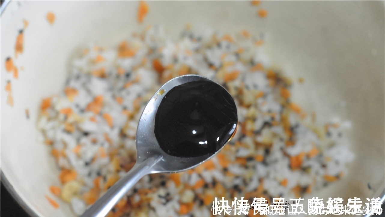 烤饭团|米饭新做法，儿子着了迷，配点蔬菜，简单一做，天天吃不够